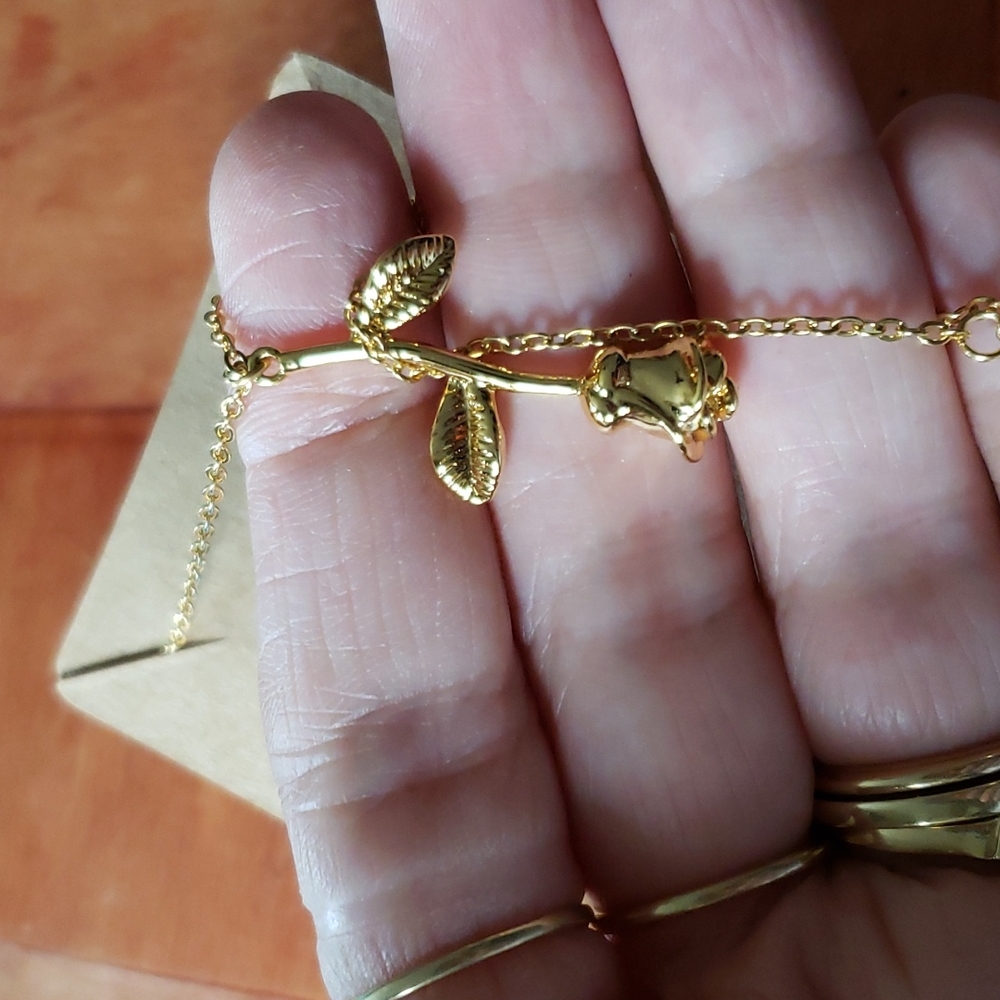 Zaria Rose Necklace